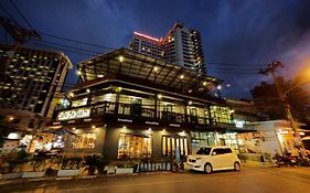 อูโนเชียงใหม่ เกสต์เฮาส์